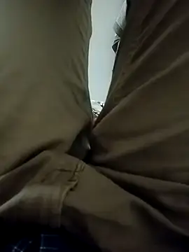 Snapshot of You_are__mine_ chatting on September 23, 2025, 9:01 am You are mine online show from September 23, 2025, 9:01 am