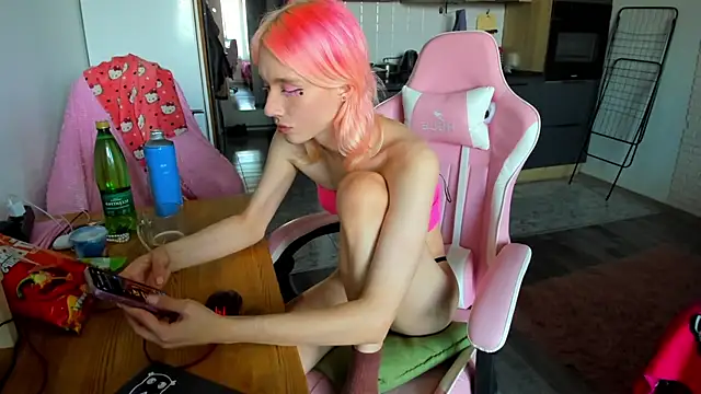 Snapshot of _Alice_Kitty chatting on May 25, 2026, 2:56 pm Alice Kitty online show from May 25, 2026, 2:56 pm