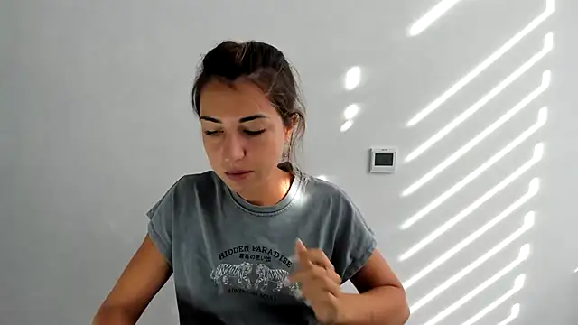 Summmmersky online show from September 18, 2025, 6:48 am