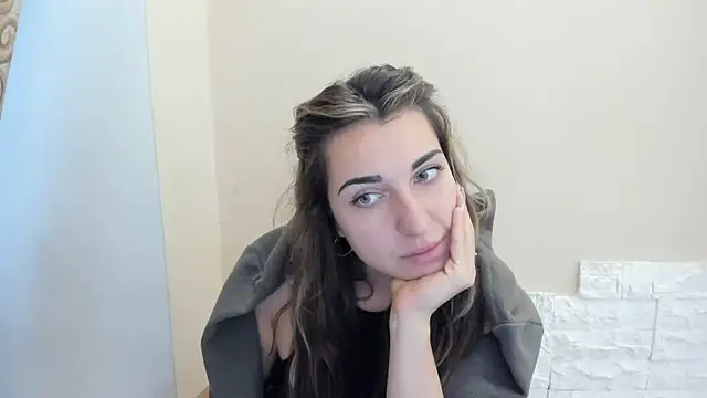 Summmmersky online show from November 30, 2025, 8:18 am