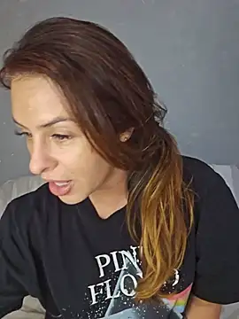 Snapshot of Nina_Sport chatting on June 7, 2026, 6:44 pm Nina Sport online show from June 7, 2026, 6:44 pm