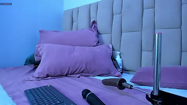 Snapshot of Abbyadams chatting on January 9, 2025, 2:22 am Abbyadams online show from January 9, 2025, 2:22 am
