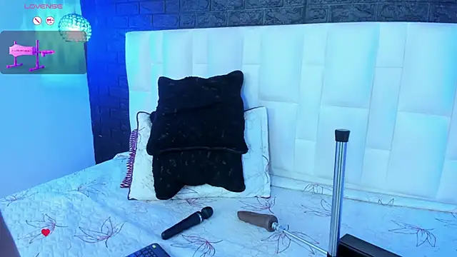 Snapshot of Abbyadams chatting on October 11, 2025, 3:17 am Abbyadams online show from October 11, 2025, 3:17 am