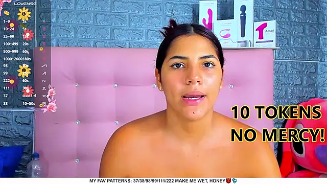 AriannaLewiis online show from January 28, 2025, 2:43 am