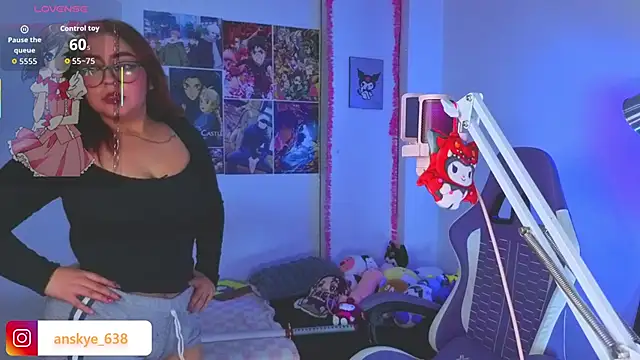 AnngelaSkye online show from March 26, 2026, 5:57 am