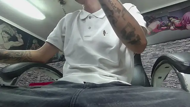 FrannBoy online show from March 19, 2025, 7:38 pm