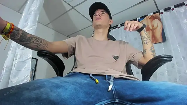 FrannBoy online show from March 20, 2025, 5:36 pm