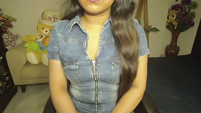 Snapshot of Most-Beautiful-Queen chatting on January 21, 2025, 8:32 pm Most-Beautiful-Queen online show from January 21, 2025, 8:32 pm