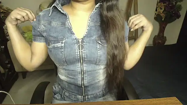 Snapshot of Most-Beautiful-Queen chatting on January 21, 2025, 11:34 pm Most-Beautiful-Queen online show from January 21, 2025, 11:34 pm