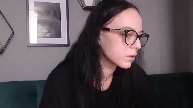 Snapshot of IzabelllNoir chatting on February 18, 2025, 8:05 am IzabelllNoir online show from February 18, 2025, 8:05 am