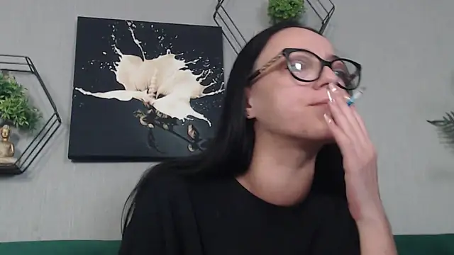 Snapshot of IzabelllNoir chatting on January 14, 2026, 7:03 am IzabelllNoir online show from January 14, 2026, 7:03 am