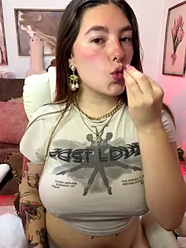 Snapshot of aaaaamy_1 chatting on October 9, 2025, 9:57 pm aaaaamy 1 online show from October 9, 2025, 9:57 pm