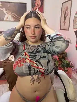 Snapshot of aaaaamy_1 chatting on October 20, 2025, 10:32 pm aaaaamy 1 online show from October 20, 2025, 10:32 pm