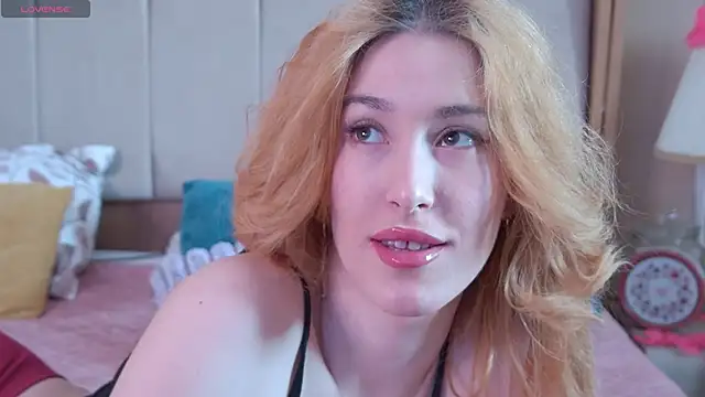 SerenaBennet online show from February 23, 2025, 9:22 am