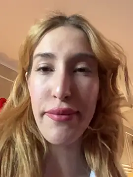 SerenaBennet online show from March 7, 2025, 6:13 am