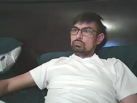 Snapshot of spence204011 chatting on November 1, 2025, 11:18 pm spence204011 online show from November 1, 2025, 11:18 pm