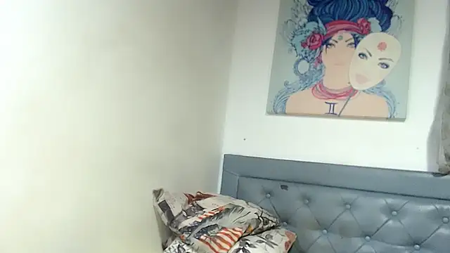 andre20a31 online show from December 17, 2025, 5:13 am