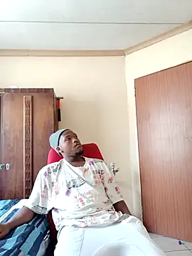 Snapshot of T0xic-Vee chatting on January 14, 2026, 2:01 pm T0xic-Vee online show from January 14, 2026, 2:01 pm