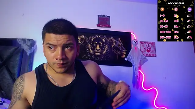 Snapshot of Marc__Waatson chatting on October 3, 2025, 11:24 pm Marc Waatson online show from October 3, 2025, 11:24 pm