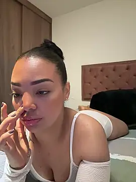 Snapshot of Sara_LipsX chatting on July 24, 2026, 11:58 pm Sara LipsX online show from July 24, 2026, 11:58 pm