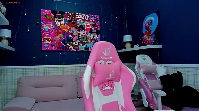 Angel Sapphire  online show from December 19, 2024, 8:34 am