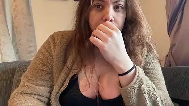 cumwithmee3 online show from November 16, 2025, 1:39 pm