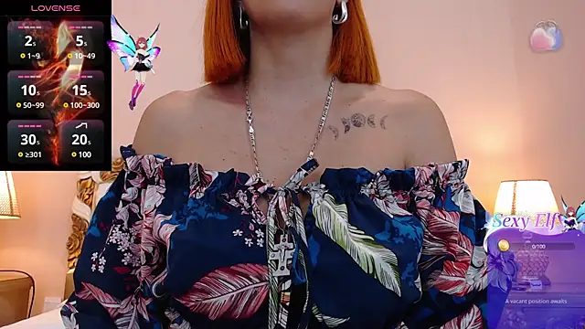 Snapshot of AdelinaVans chatting on December 21, 2024, 12:27 pm AdelinaVans online show from December 21, 2024, 12:27 pm