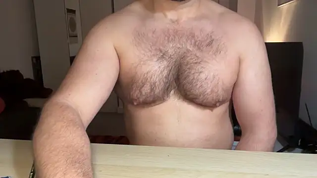 Snapshot of Mr_Beef chatting on February 9, 2025, 2:49 am Mr Beef online show from February 9, 2025, 2:49 am