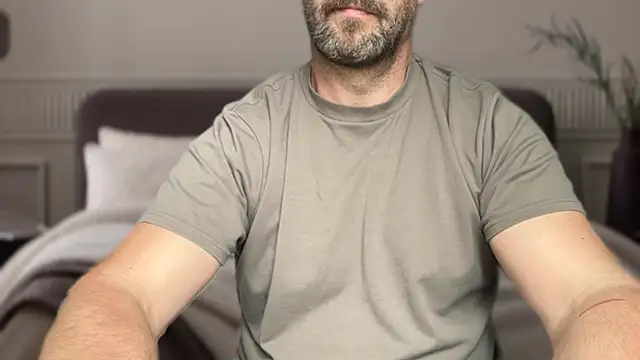 Snapshot of Mr_Beef chatting on September 10, 2025, 4:40 pm Mr Beef online show from September 10, 2025, 4:40 pm