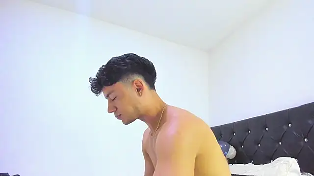 Sebastian-Dash online show from February 7, 2025, 5:52 am