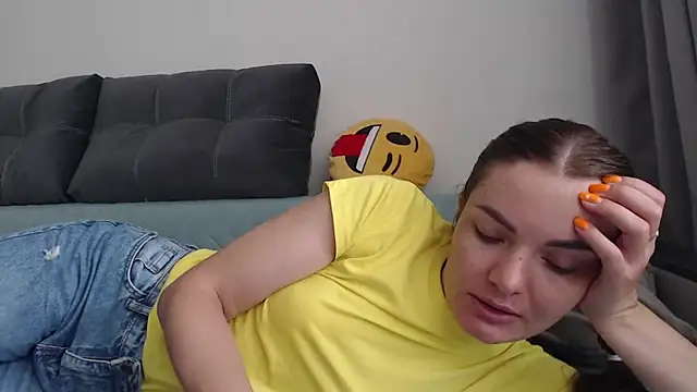 Snapshot of _JustmeHere_ chatting on July 18, 2026, 9:13 am JustmeHere online show from July 18, 2026, 9:13 am
