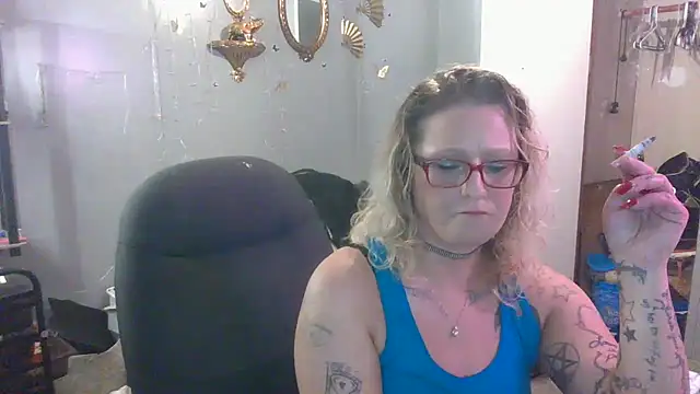 Lisalovely6981 online show from March 17, 2025, 11:42 am