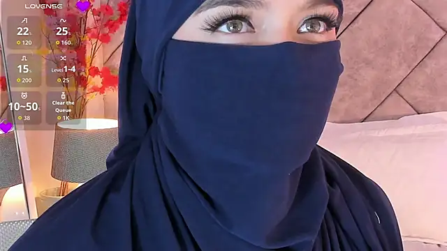 anna-henao online show from November 29, 2025, 9:51 pm