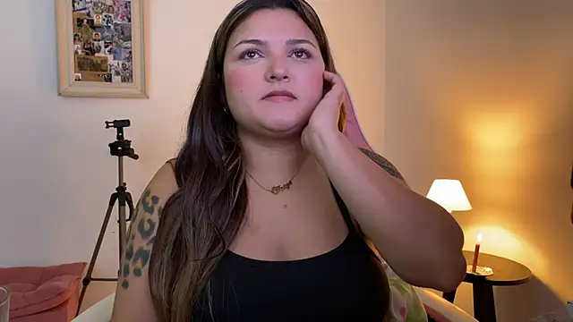 Snapshot of SweetPaige_ chatting on February 1, 2026, 6:06 pm SweetPaige online show from February 1, 2026, 6:06 pm