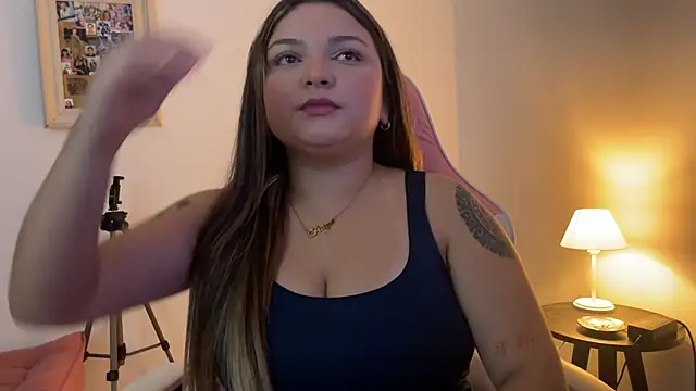 Snapshot of SweetPaige_ chatting on February 5, 2026, 8:13 pm SweetPaige online show from February 5, 2026, 8:13 pm