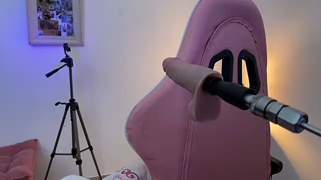 Snapshot of SweetPaige_ chatting on February 28, 2026, 2:18 pm SweetPaige online show from February 28, 2026, 2:18 pm