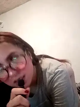 Celestte22 online show from April 12, 2026, 4:39 am