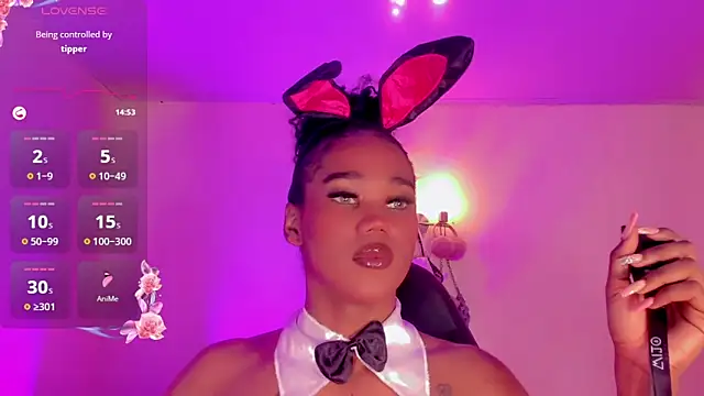 naomy  xx online show from January 9, 2026, 9:05 pm