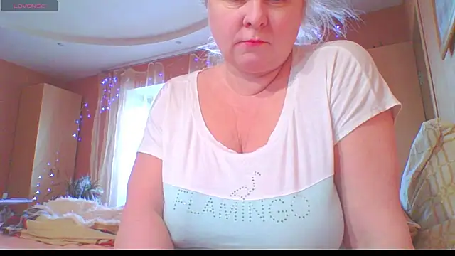 Snapshot of mira_robinsonnn chatting on January 19, 2026, 4:05 am mira robinsonnn online show from January 19, 2026, 4:05 am