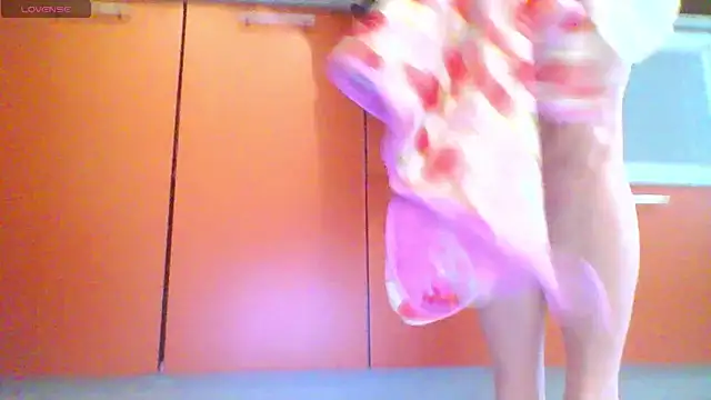 Snapshot of mira_robinsonnn chatting on February 18, 2026, 3:13 am mira robinsonnn online show from February 18, 2026, 3:13 am