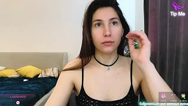 marrycolins online show from March 4, 2026, 2:50 am