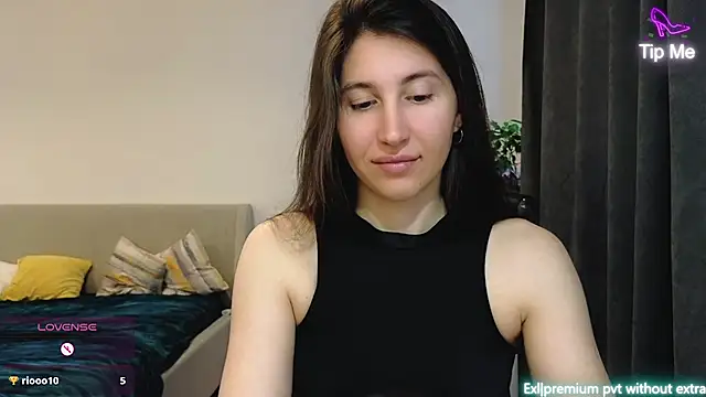 marrycolins online show from April 16, 2026, 2:34 am