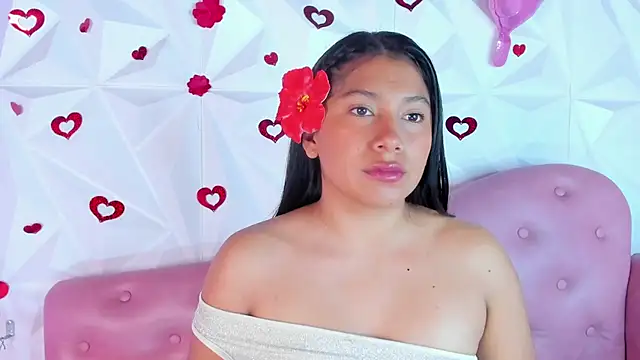 LinnaGardenia online show from February 16, 2025, 2:32 pm