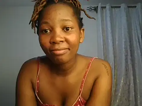 Petitiebooty online show from March 13, 2025, 11:30 am