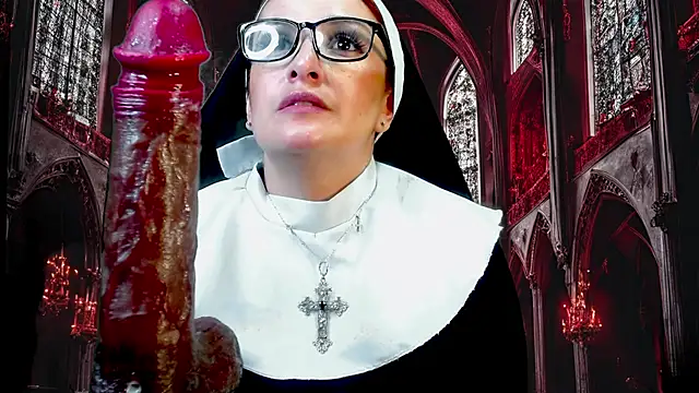 Snapshot of helenas_fantasy chatting on December 8, 2024, 7:58 am helenas fantasy online show from December 8, 2024, 7:58 am