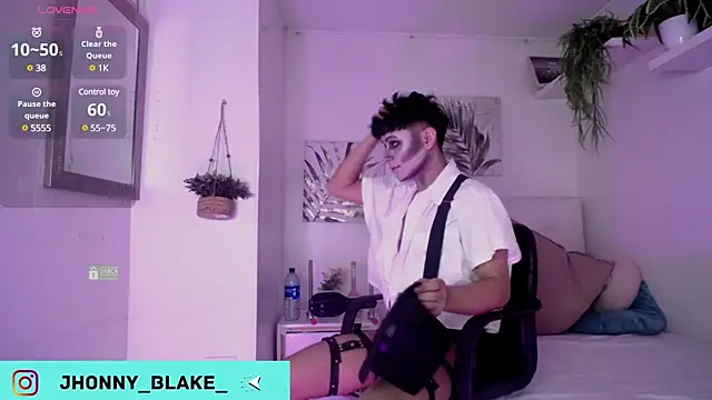 Snapshot of Jhonny-Blake chatting on January 24, 2025, 10:08 pm Jhonny-Blake online show from January 24, 2025, 10:08 pm