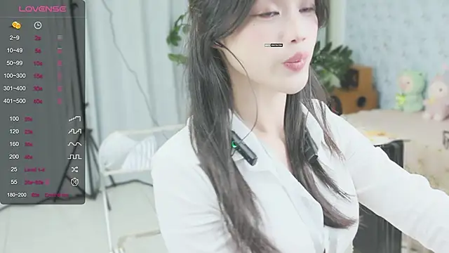  YouY  online show from February 19, 2025, 12:22 pm