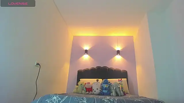 Sofia Clauss  online show from December 20, 2025, 4:19 am