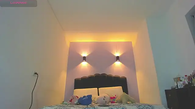 Sofia Clauss  online show from April 12, 2026, 4:50 am