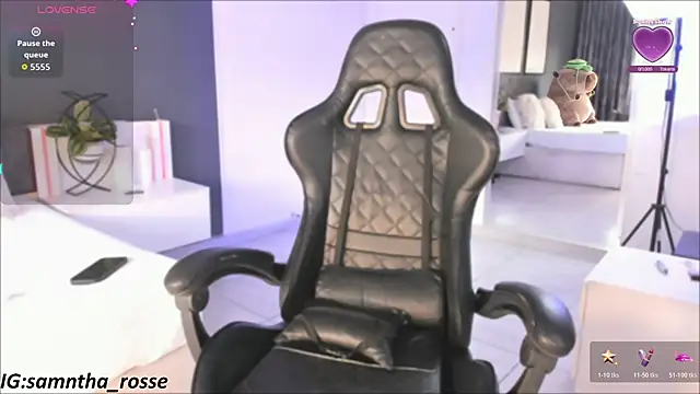 Snapshot of Leyli_Doll chatting on November 6, 2025, 8:43 pm Leyli Doll online show from November 6, 2025, 8:43 pm